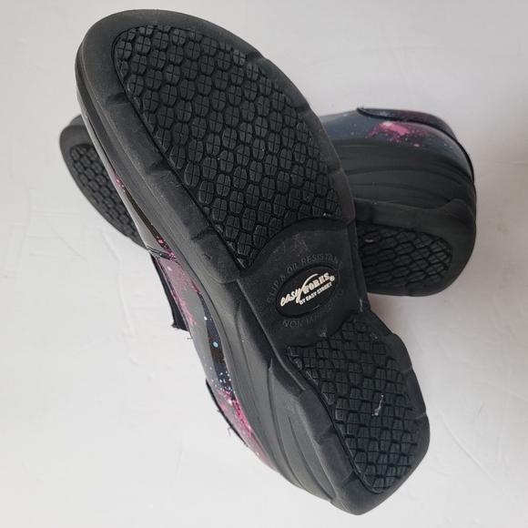 Easy Works by Easy Street Cosmic Space Slip Ons Size 9.5 - Picture 4 of 4